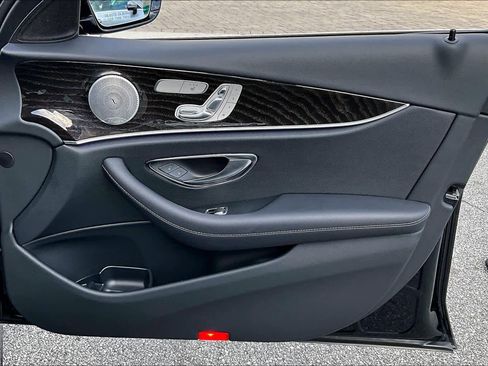 Used 2019 Mercedes-Benz E 300 w/ Premium 1 Package image 21