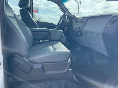 Used 2015 Ford F250 XL w/ Power Equipment Group AWD/4WD image 14