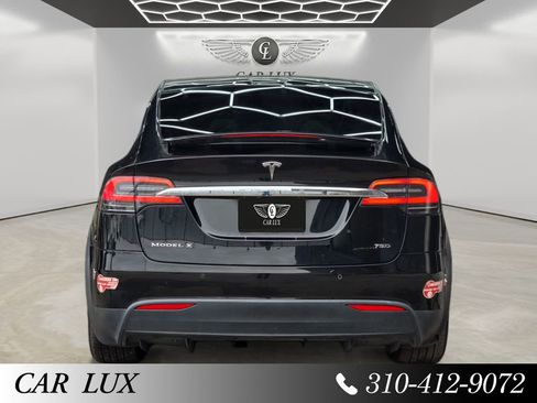 Used 2018 Tesla Model X 75D image 4