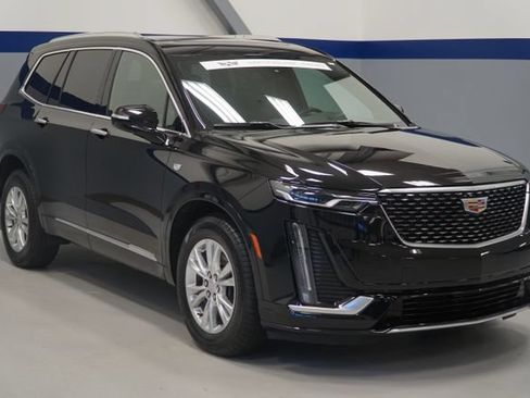 Certified 2024 Cadillac XT6 Luxury AWD/4WD image 8