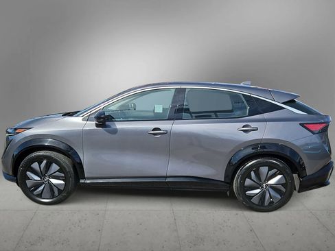 Used 2023 Nissan Ariya FWD image 6