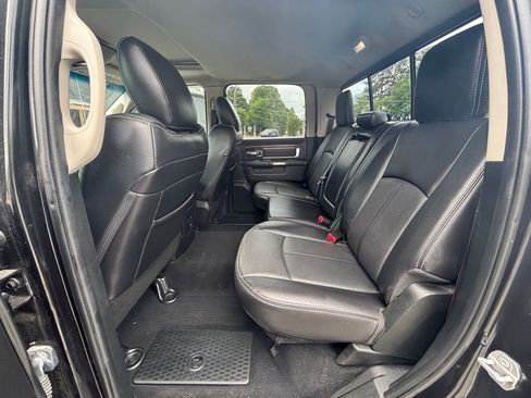 Used 2017 RAM 1500 Laramie w/ Convenience Group AWD/4WD image 18