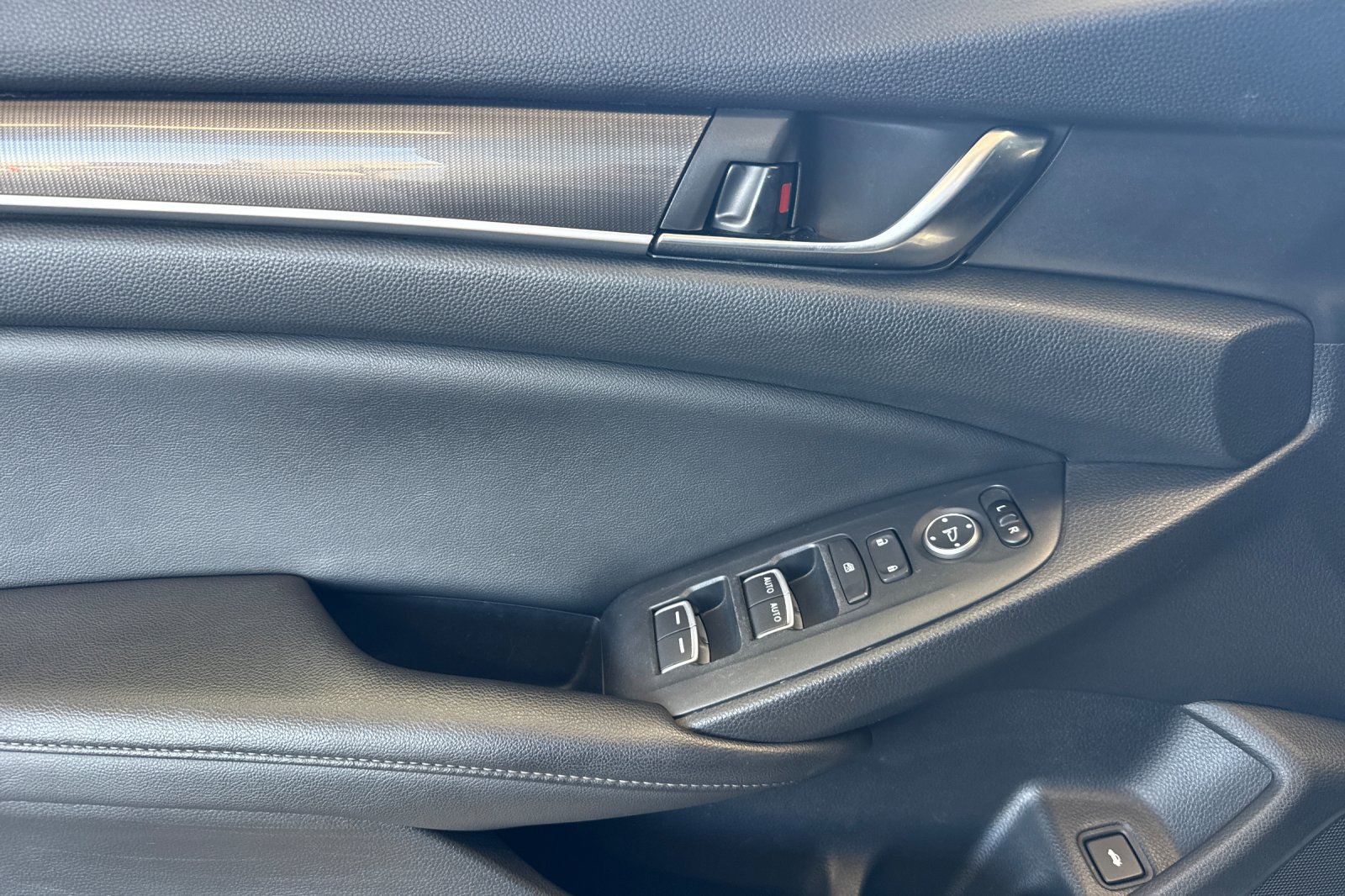 Certified 2020 Honda Accord Sport image 11