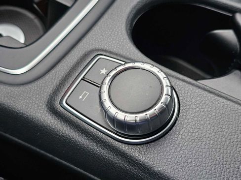 Used 2018 Mercedes-Benz CLA 250 4MATIC image 29