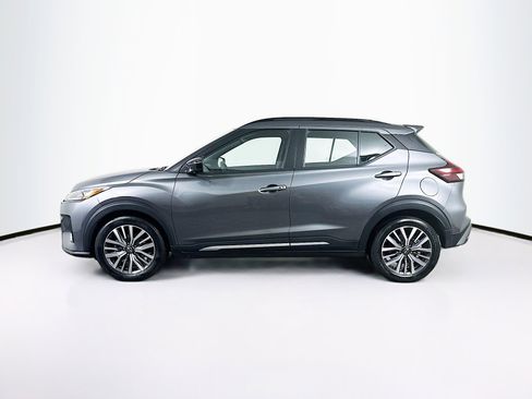 Used 2024 Nissan Kicks SR image 4