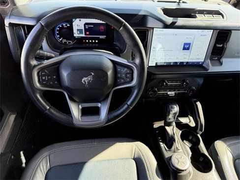 Used 2022 Ford Bronco Outer Banks image 13