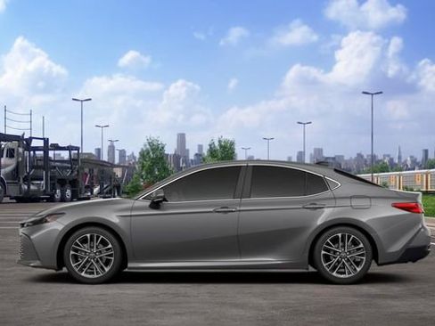 New 2026 Toyota Camry XLE image 5