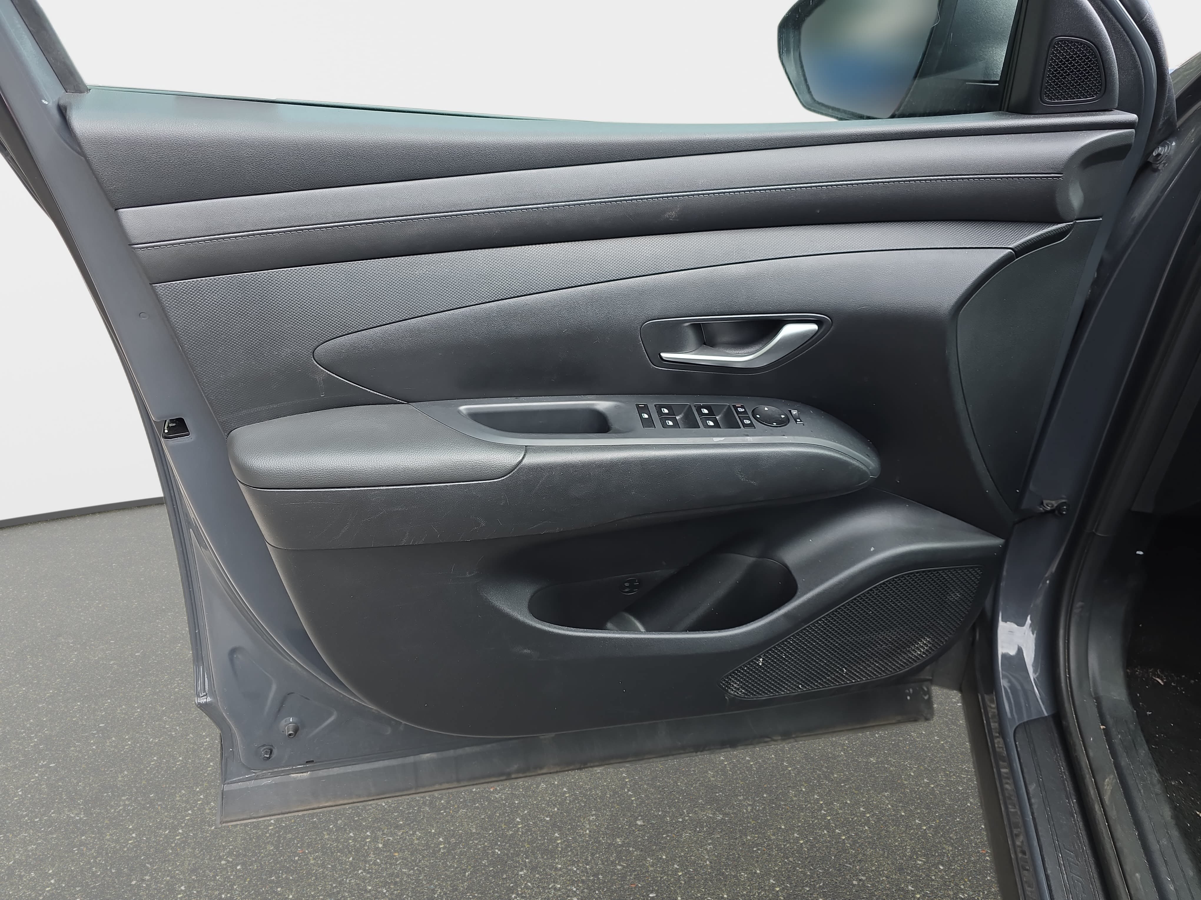 Used 2025 Hyundai Tucson SEL FWD image 12