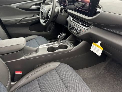 New 2026 Buick Envista Preferred w/ Convenience I Package FWD image 17