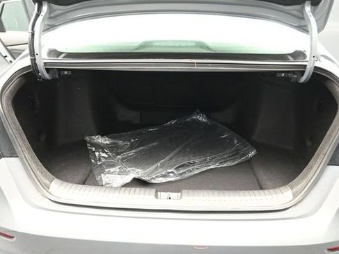 Used 2026 Honda Accord SE image 18