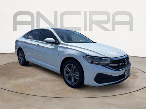 Certified 2024 Volkswagen Jetta SE image 6