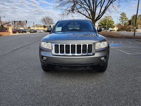 Used 2012 Jeep Grand Cherokee Laredo image 2