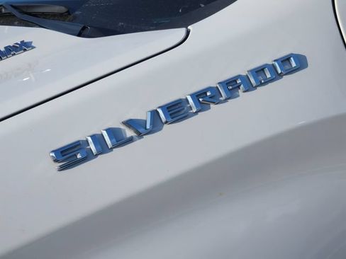 Used 2025 Chevrolet Silverado 1500 Custom AWD/4WD image 9