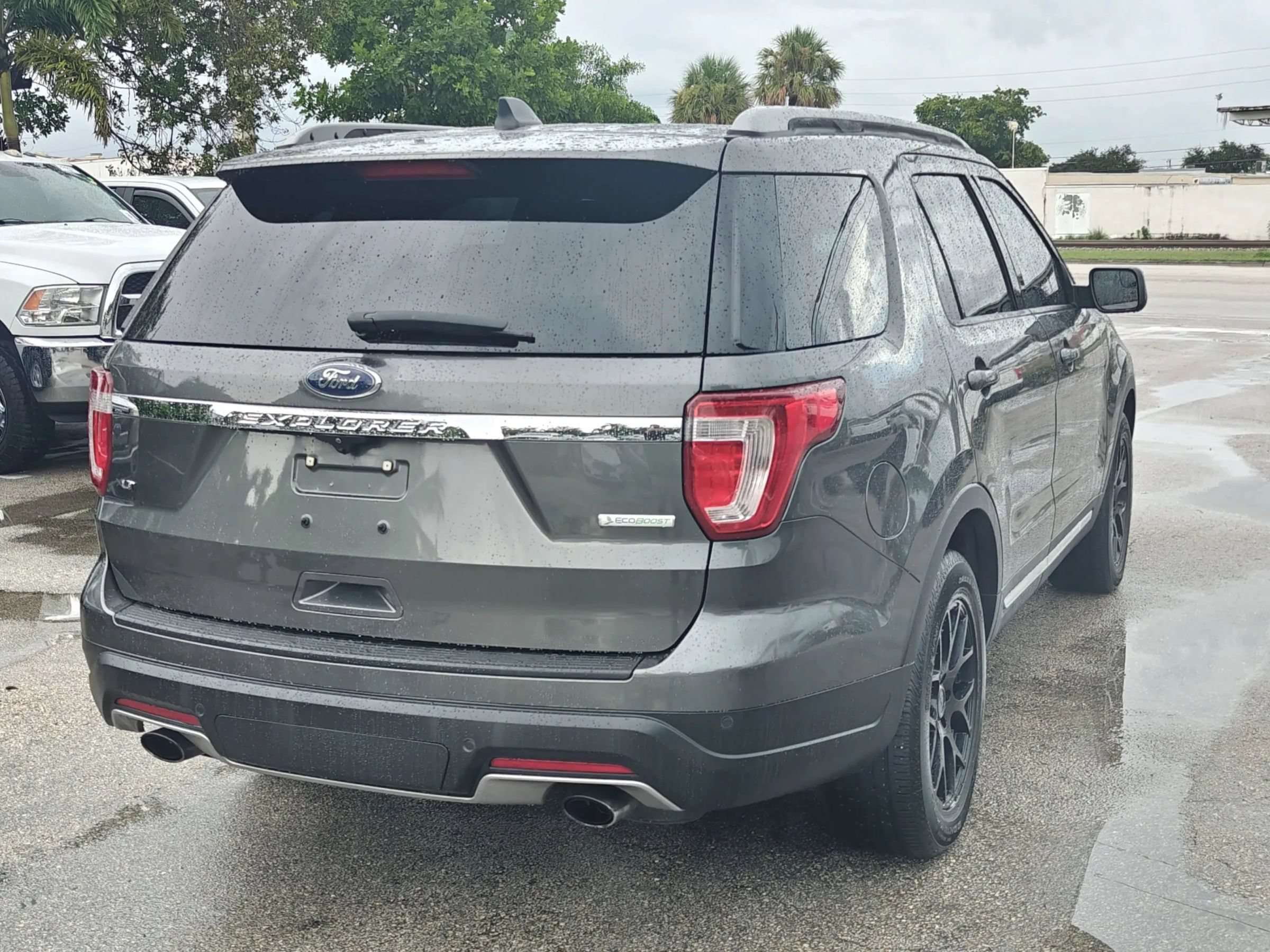 Used 2018 Ford Explorer XLT w/ Class II Trailer Tow Package FWD image 7