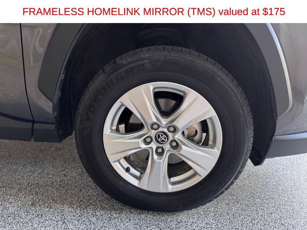 Certified 2021 Toyota RAV4 XLE w/ Convenience Package AWD/4WD image 15