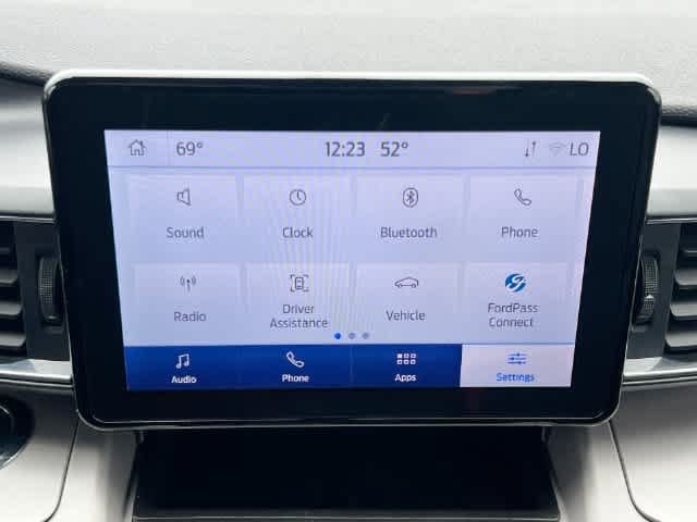 Used 2023 Ford Explorer XLT w/ Equipment Group 202A AWD/4WD image 28