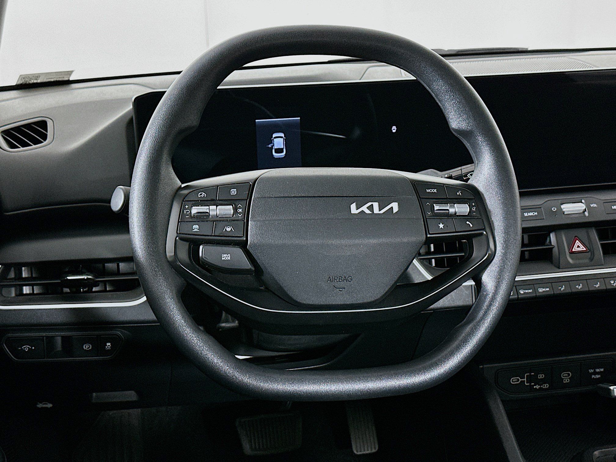 Used 2025 Kia K4 FWD image 18