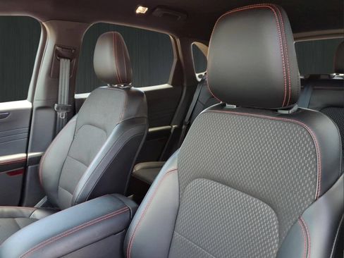 Used 2024 Ford Escape ST-Line w/ Tech Pack #1 FWD image 19
