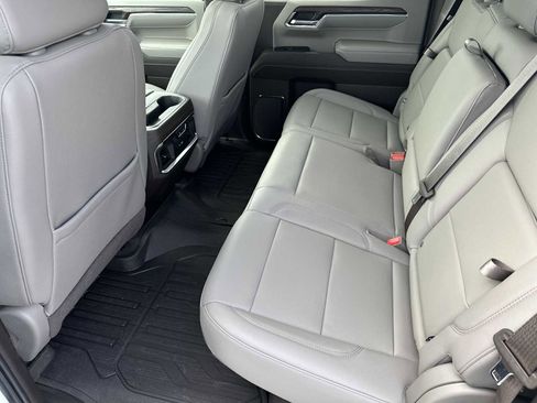 Used 2024 GMC Sierra 1500 SLT w/ SLT Premium Plus Package image 25