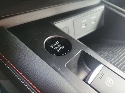 Certified 2026 Nissan Kicks SR AWD/4WD image 30