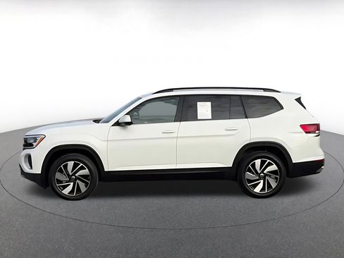 Used 2024 Volkswagen Atlas SE image 9