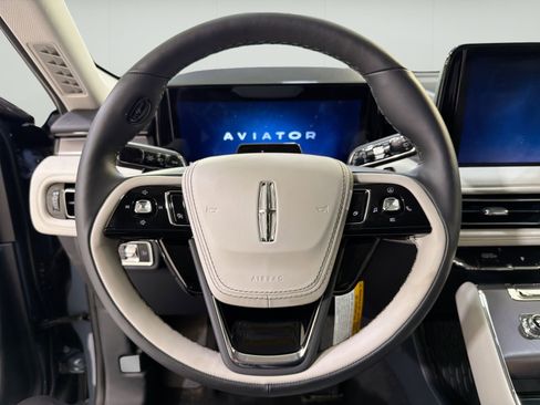 New 2026 Lincoln Aviator 2WD image 13