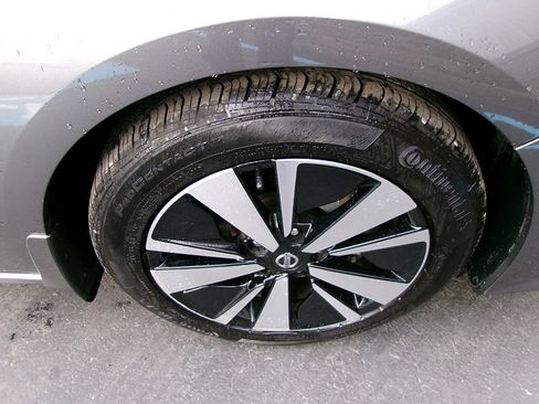 Used 2022 Nissan Altima 2.5 SV w/ SV Premium Package image 7