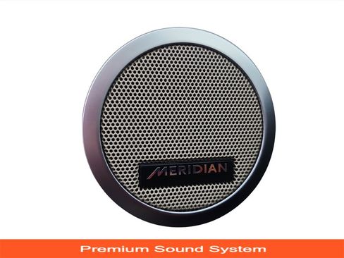 Used 2020 Land Rover Discovery HSE image 34