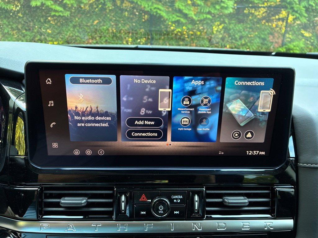 New 2026 Nissan Pathfinder SL w/ SL Premium Package AWD/4WD image 19