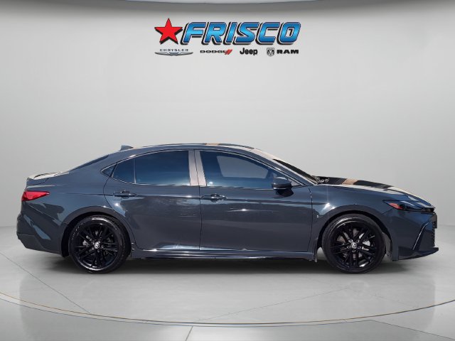 Used 2025 Toyota Camry SE FWD image 8