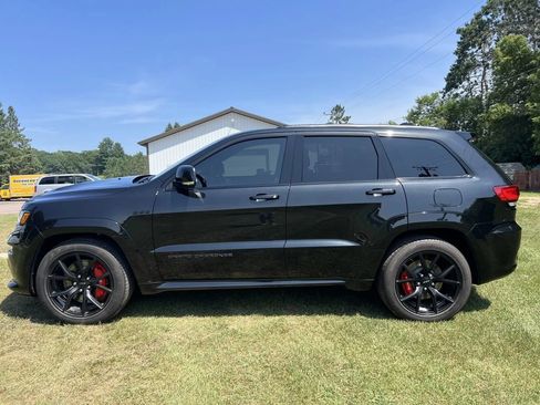 Used 2016 Jeep Grand Cherokee SRT AWD/4WD image 13