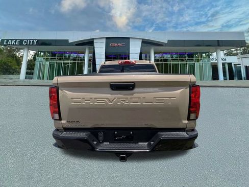 Used 2023 Chevrolet Colorado Trail Boss w/ Technology Package AWD/4WD image 4