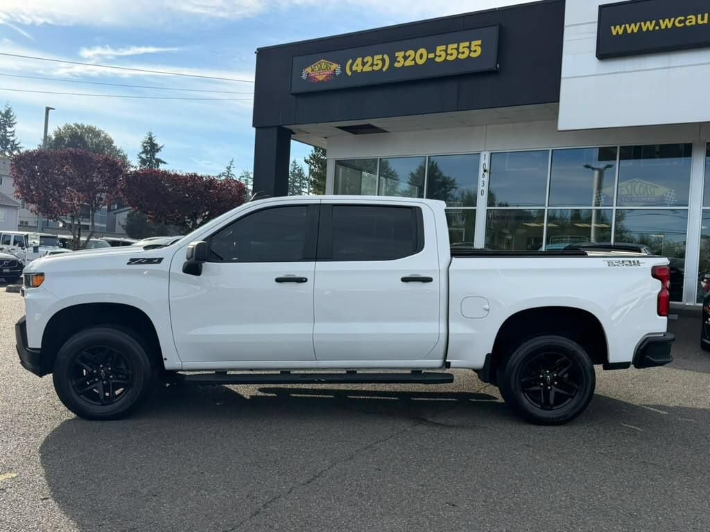Used 2019 Chevrolet Silverado 1500 Custom Trail Boss w/ Custom Convenience Package AWD/4WD image 4
