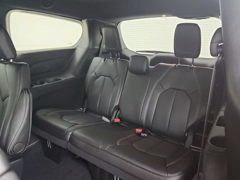 New 2027 Chrysler Pacifica LX FWD image 29