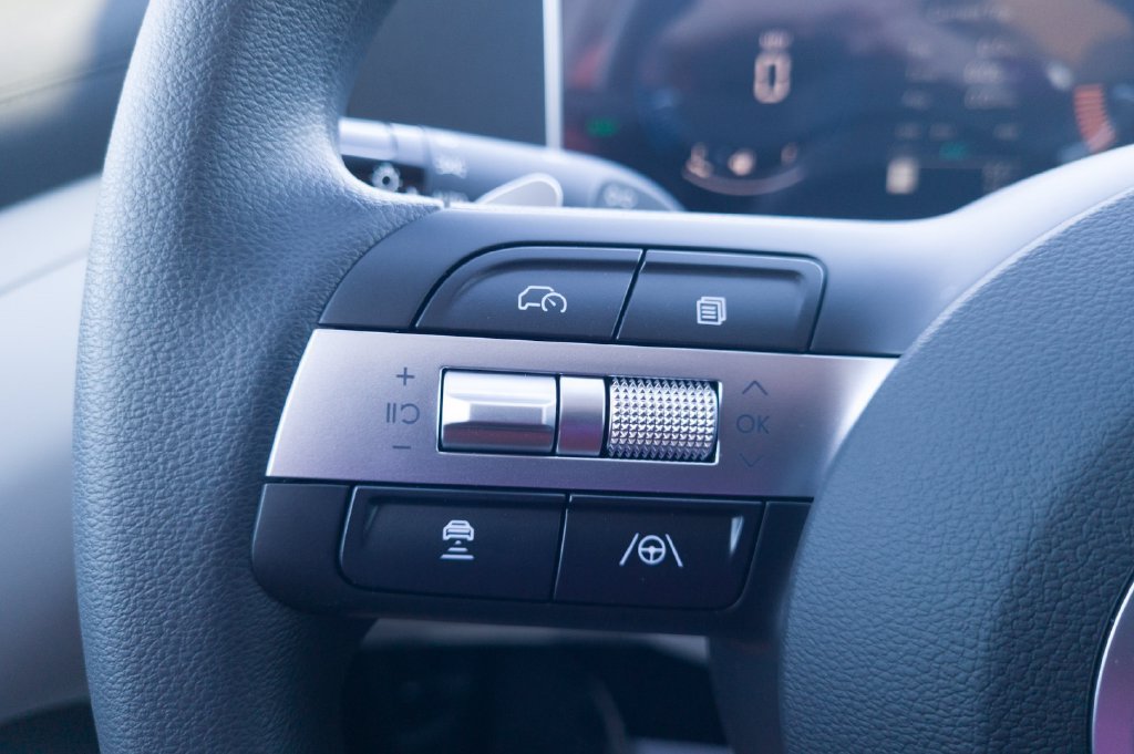 New 2026 Hyundai Tucson SEL FWD image 30