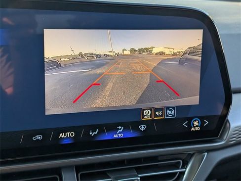 New 2026 Chevrolet Equinox EV LT image 12