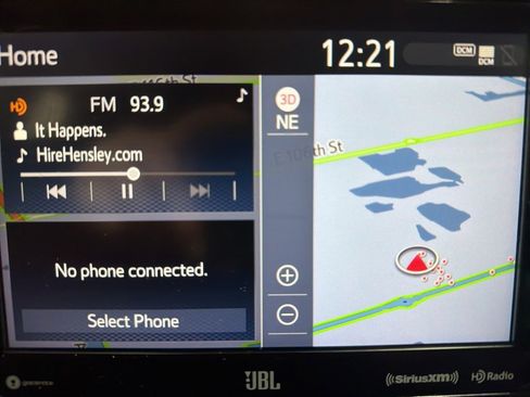 Used 2021 Toyota Highlander Limited image 16