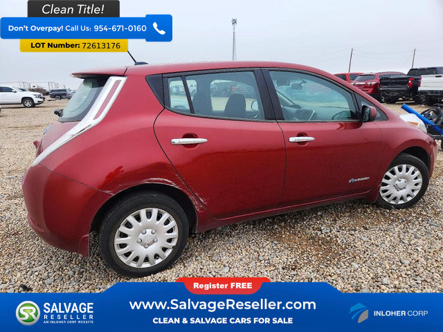 Used 2015 Nissan Leaf S w/ Charge Package FWD image 4
