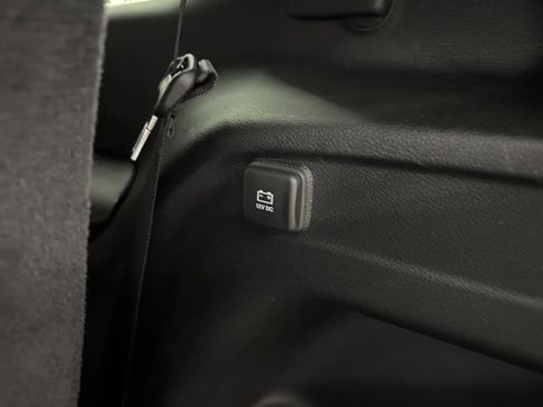 New 2025 Jeep Grand Cherokee L Laredo image 21