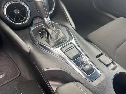 Used 2022 Chevrolet Camaro LT RWD image 25