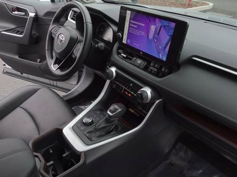 Used 2024 Toyota RAV4 Limited image 14