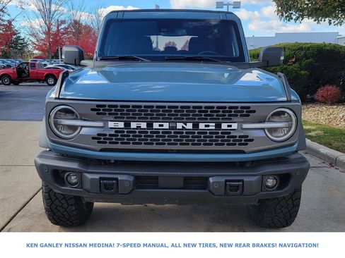 Used 2022 Ford Bronco Badlands image 8