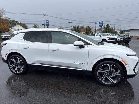 New 2025 Chevrolet Equinox EV LT w/ Convenience Package II image 5