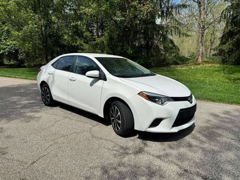 Used 2014 Toyota Corolla LE image 19
