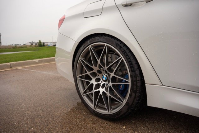 Used 2018 BMW M3 RWD image 10