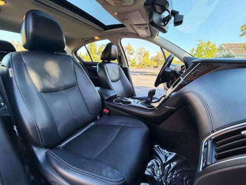 Used 2018 INFINITI Q50 Luxe w/ Sensory Package (Luxe) RWD image 33