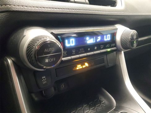 Used 2023 Toyota RAV4 XLE image 29