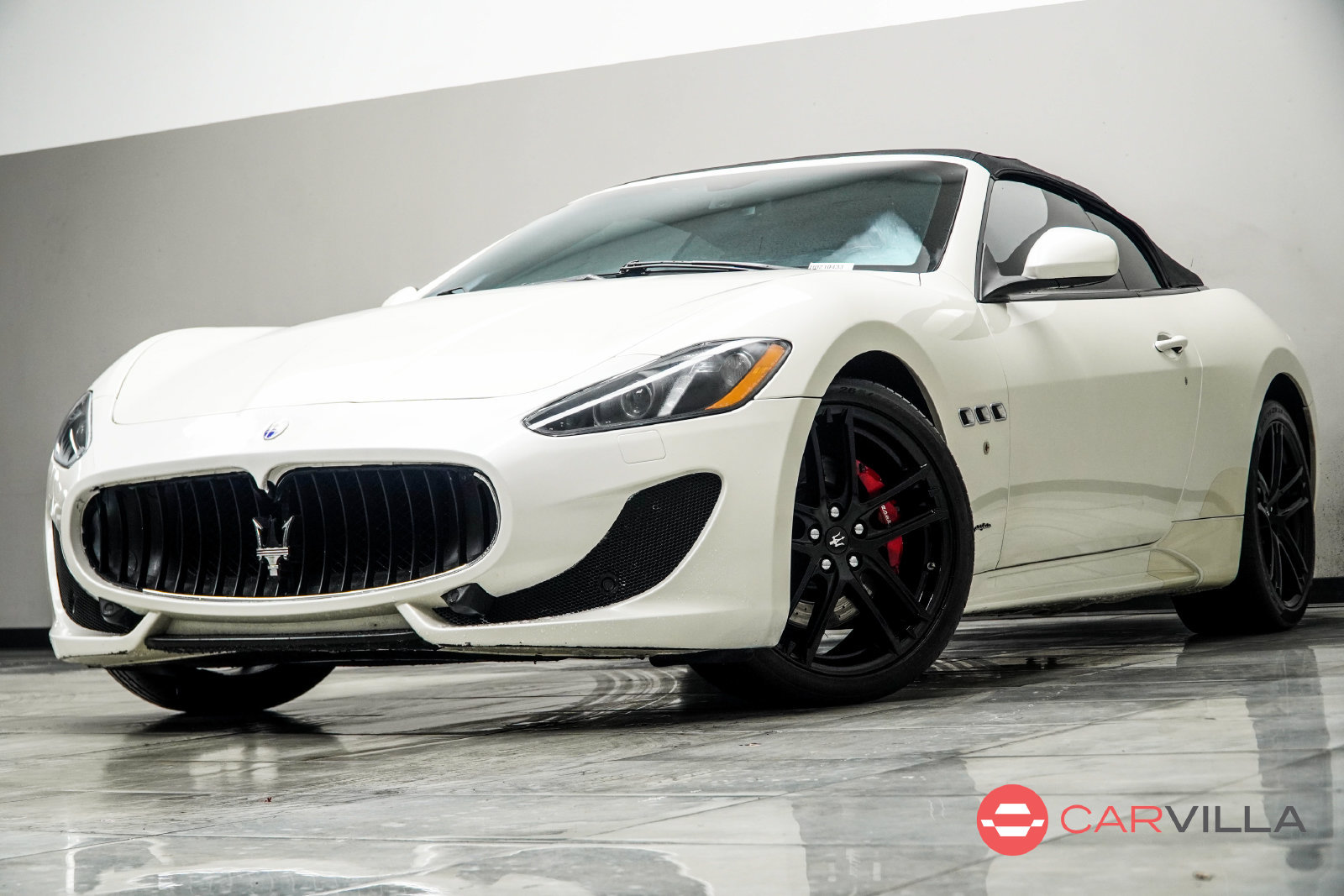 Used 2017 Maserati GranTurismo Sport RWD image 2