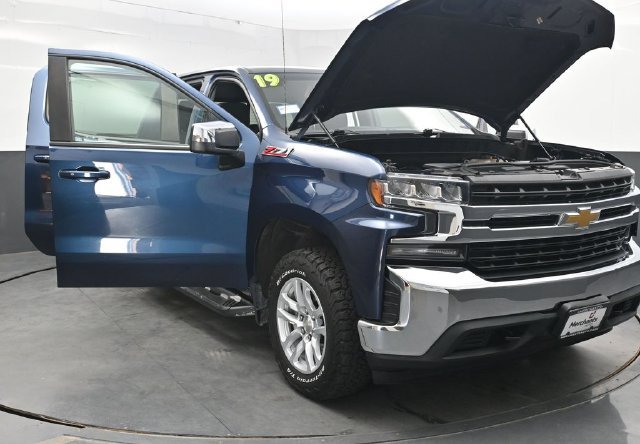 Used 2019 Chevrolet Silverado 1500 LT w/ All-Star Edition AWD/4WD image 40