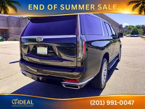 Used 2022 Cadillac Escalade ESV Premium Luxury AWD/4WD image 5